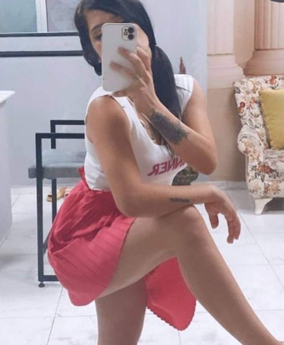 Esenler Escort Bayan Pelinle Zamansız Güzellikler